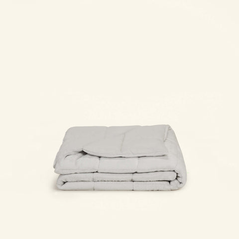 The Slumber Cloud Plush Throw Blanket made with Outlast Temperature regulation technology